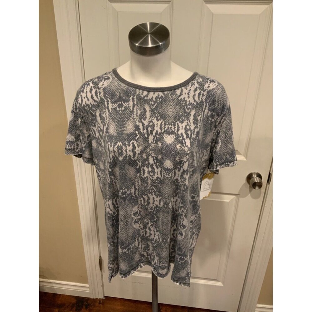 Free People Gray Snakeskin Printed Short Sleeve Shirt, Size S